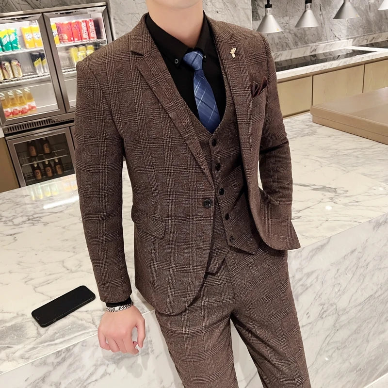 2023 Men's British Fashion Three-piece Set Slim Fit Suit Vest Trousers Ensemble Handsome Trendy All-in-one Banquet Blaze