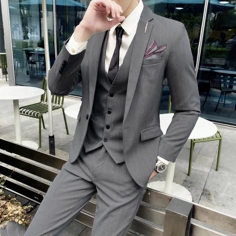 2023 Men's British Fashion Three-piece Set Slim Fit Suit Vest Trousers Ensemble Handsome Trendy All-in-one Banquet Blaze