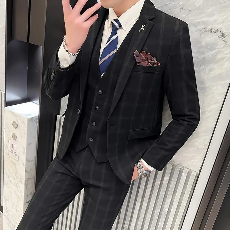 2023 Men's British Fashion Three-piece Set Slim Fit Suit Vest Trousers Ensemble Handsome Trendy All-in-one Banquet Blaze